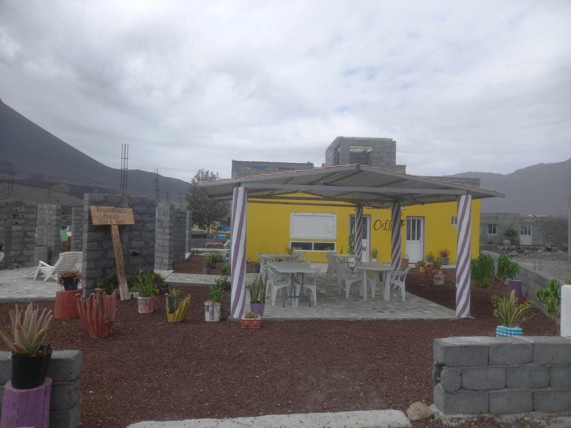 Ciza E Rose Bed & Breakfast Portela Dış mekan fotoğraf