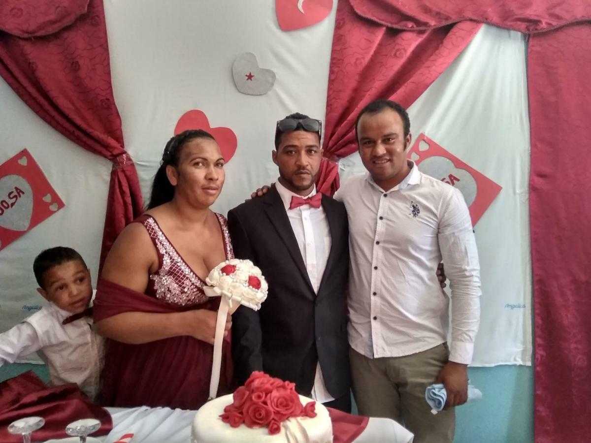 Ciza E Rose Bed & Breakfast Portela Dış mekan fotoğraf